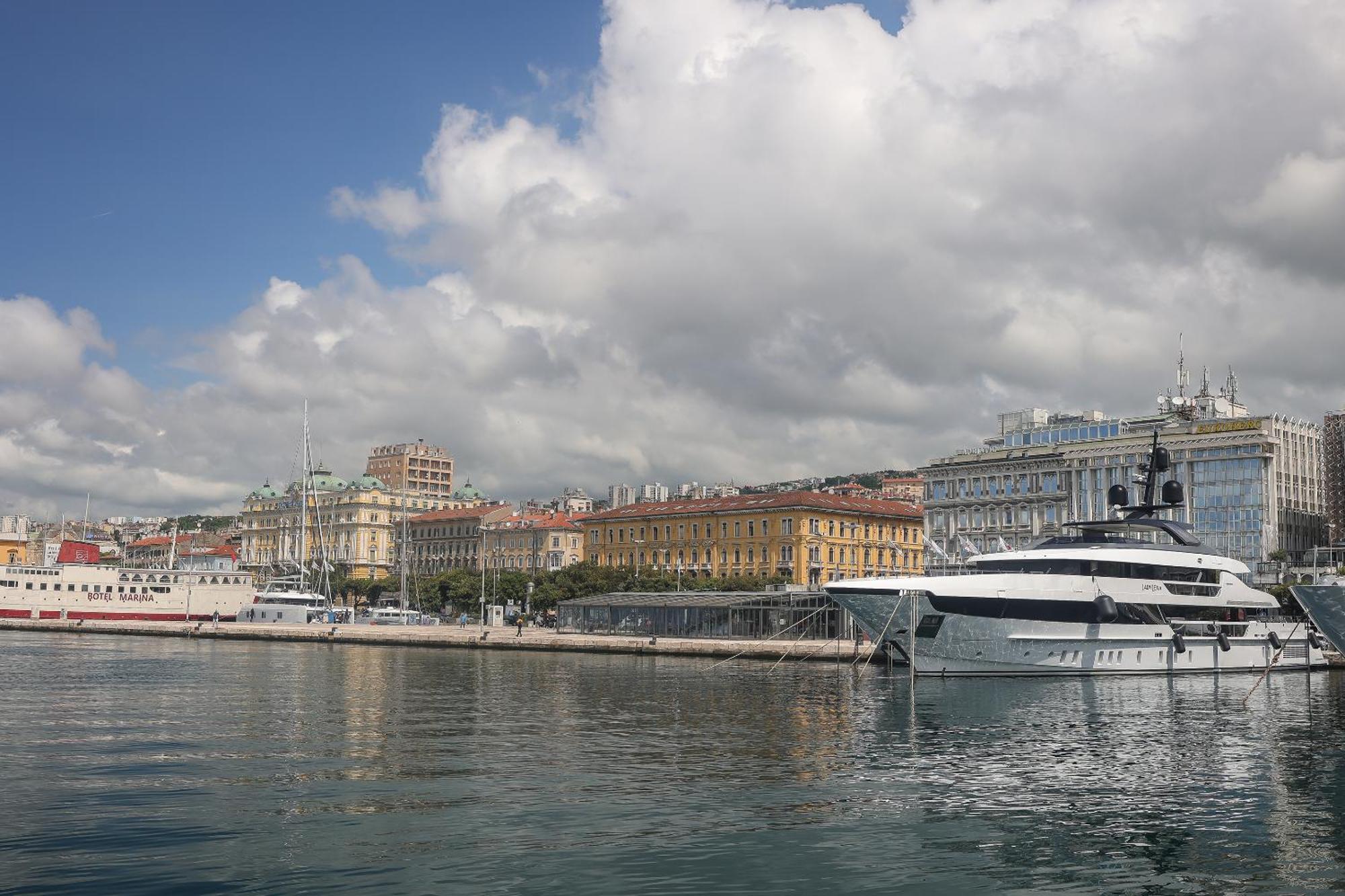 Residence Inn Rijeka Ngoại thất bức ảnh
